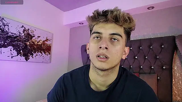 Snapshot of MrWilliseo chatting on September 10, 7:56 pm MrWilliseo online show from September 10, 7:56 pm