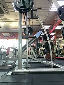 luv2masterb8247 online show from December 27, 2:04 am