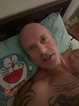 luv2masterb8247 online show from January 10, 12:38 am