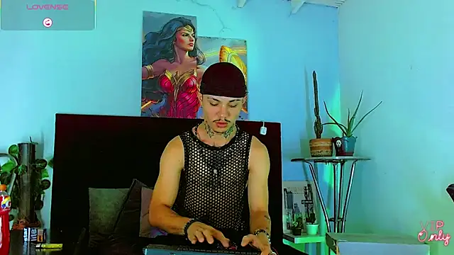 HannibalLester online show from February 14, 5:35 am