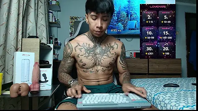 Nickhot0609 online show from January 13, 4:17 am