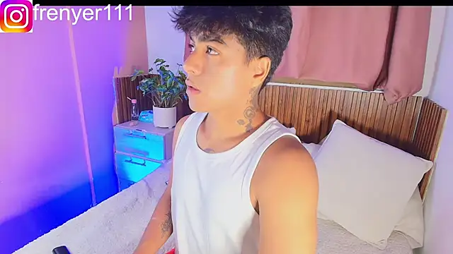 kiing azahell online show from April 18, 2:35 am