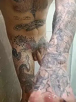 Snapshot of rolesexy chatting on January 25, 12:06 am rolesexy online show from January 25, 12:06 am