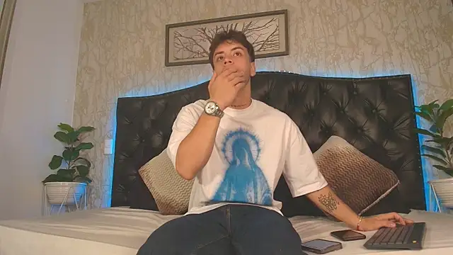 MattDevon online show from February 15, 4:29 am