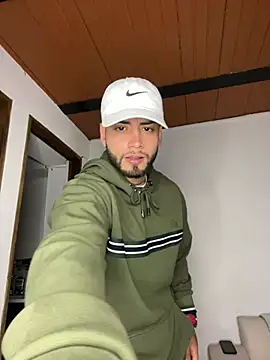 MattDevon online show from March 24, 1:22 am