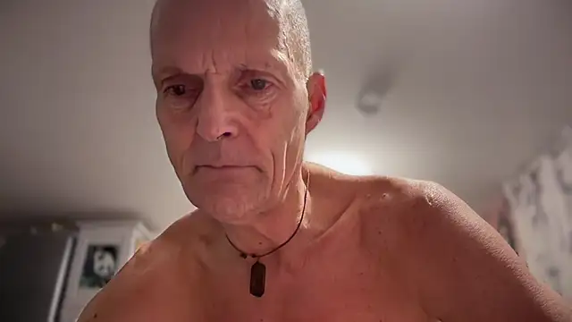 TowaFreespirit online show from February 20, 5:37 am