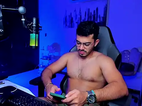 BrunoD31 online show from March 2, 4:56 am