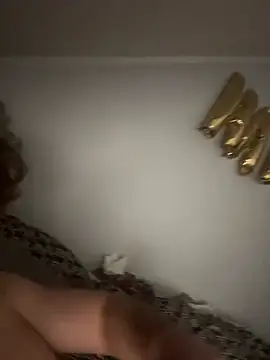 HornyTeenBoy62 online show from January 28, 6:38 am