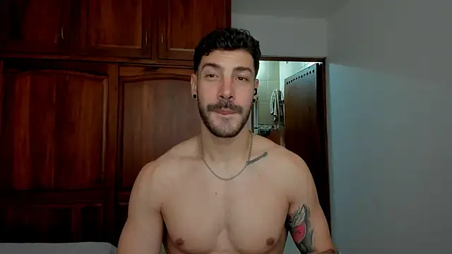 Guyinthemountain online show from July 29, 2:49 pm