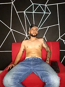 maxXximo777 online show from December 15, 4:07 am