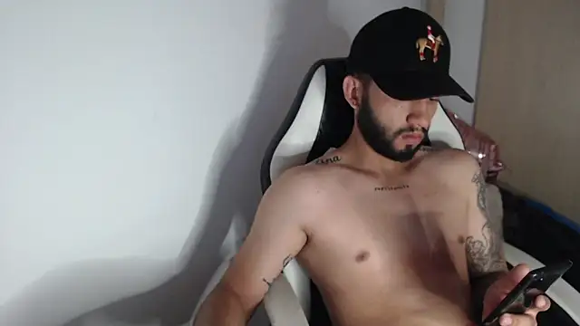 maxXximo777 online show from March 18, 5:01 pm