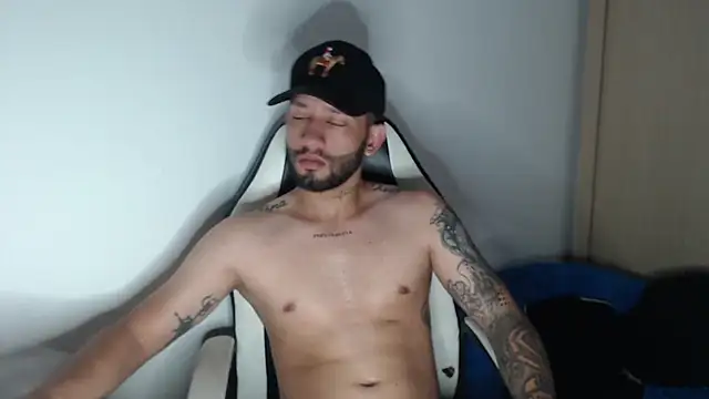 maxXximo777 online show from March 4, 1:06 pm