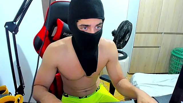 Calihotcaliente277 online show from December 9, 10:11 am