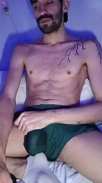 johngil0995 online show from December 14, 8:54 am