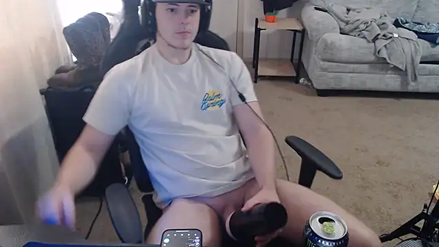 Snapshot of jtdaddy211997 chatting on March 10, 6:45 pm jtdaddy211997 online show from March 10, 6:45 pm