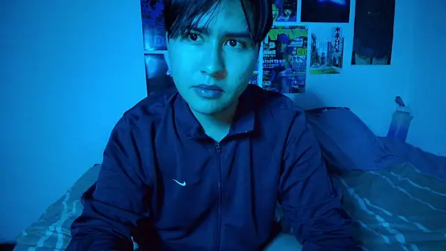 Snapshot of shinji-18 chatting on March 14, 12:32 am shinji-18 online show from March 14, 12:32 am