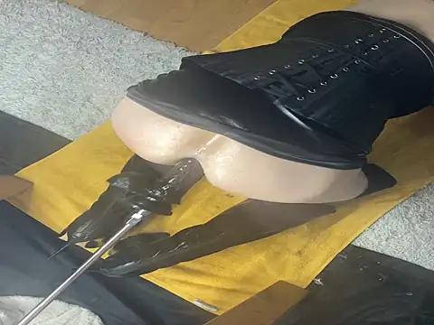 carlianal online show from October 31, 7:06 pm