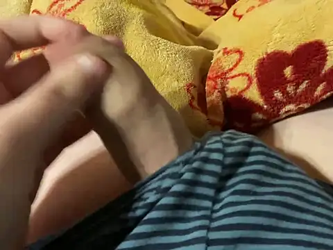 Snapshot of Max_2515 chatting on March 4, 6:18 pm Max 2515 online show from March 4, 6:18 pm