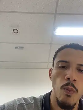 Snapshot of pteno1 chatting on December 13, 6:16 pm pteno1 online show from December 13, 6:16 pm