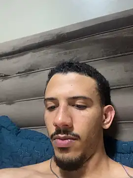 Snapshot of pteno1 chatting on December 17, 2:23 am pteno1 online show from December 17, 2:23 am