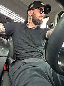 Beardedtattood online show from October 23, 6:22 pm