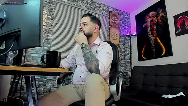 Ethan Castellano online show from July 22, 11:41 pm