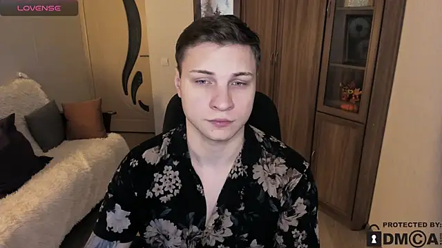 handsome guy01 online show from November 25, 10:34 pm