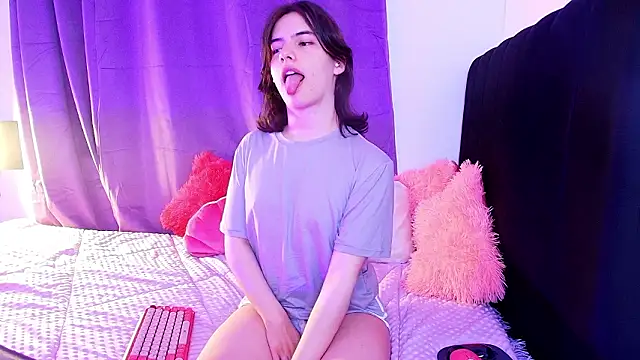 Angel shiny online show from March 3, 6:15 pm