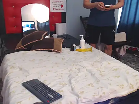 theroomboy online show from June 13, 7:56 pm