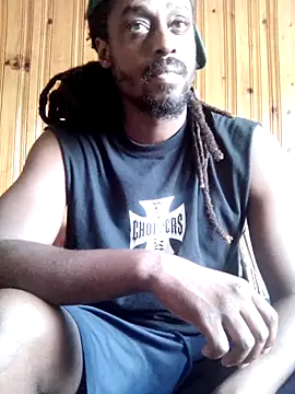 Zaddywood60 online show from August 6, 9:32 pm