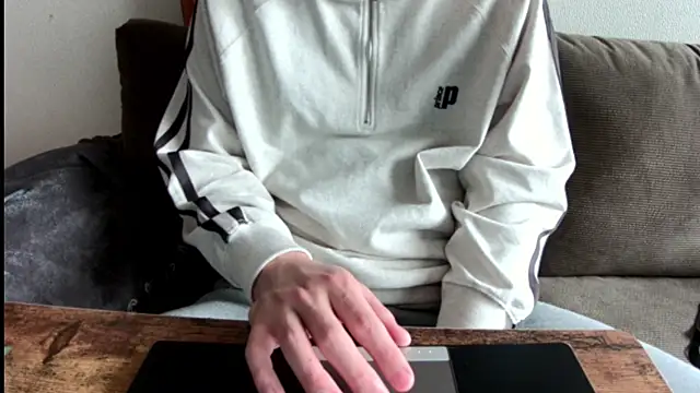 tuki fu online show from January 25, 4:02 am