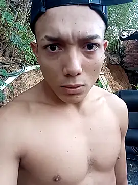 tayson  online show from November 6, 11:02 am