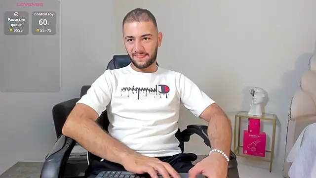MaximusDick1  online show from July 23, 12:13 pm