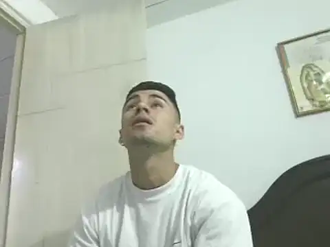 Danifornari online show from December 5, 7:40 pm