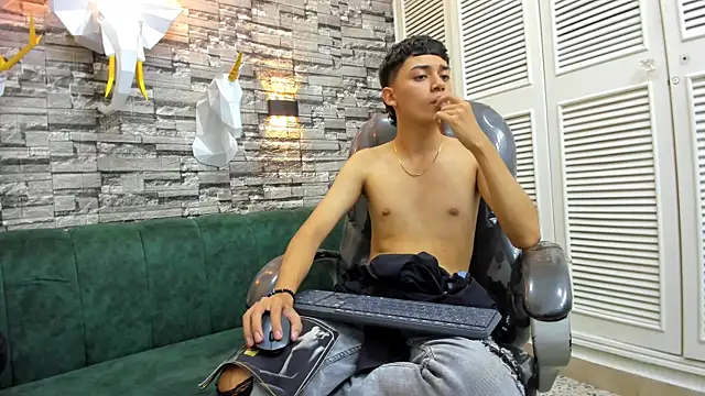 DamiBright online show from October 13, 7:09 pm