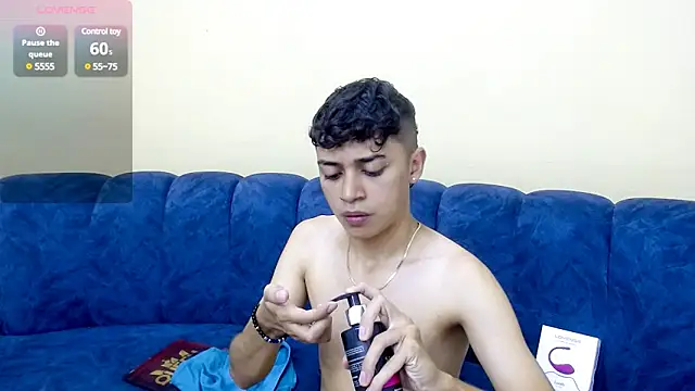 DamiBright online show from December 19, 6:56 pm