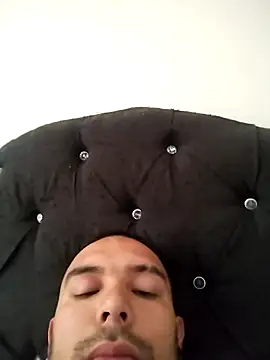 xxierra online show from February 3, 11:31 am