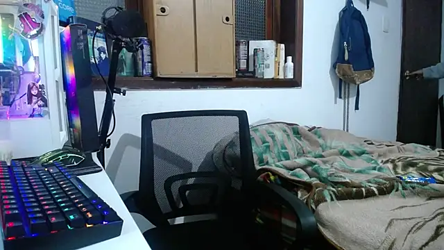 esjrobles online show from January 30, 3:33 am