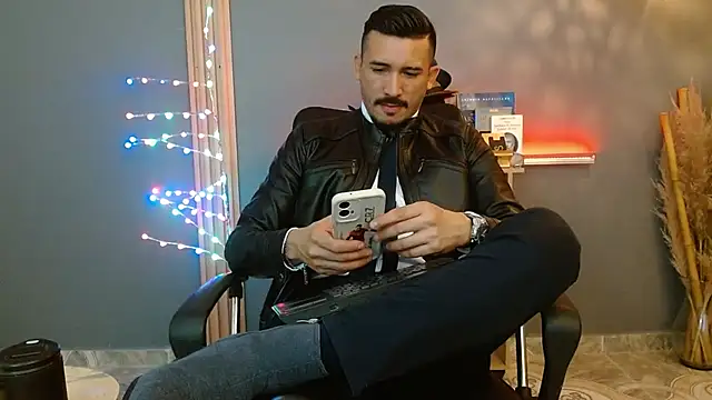 Reiko 85  online show from February 17, 2:38 pm