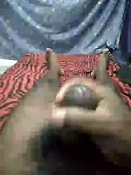 Snapshot of mallucallboy2104 chatting on January 31, 7:18 pm mallucallboy2104 online show from January 31, 7:18 pm