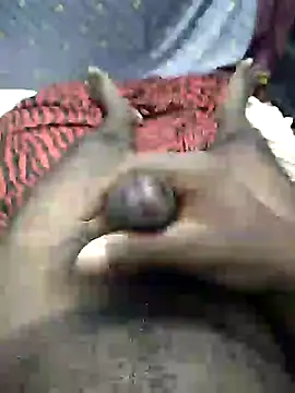 Snapshot of mallucallboy2104 chatting on February 5, 8:04 pm mallucallboy2104 online show from February 5, 8:04 pm