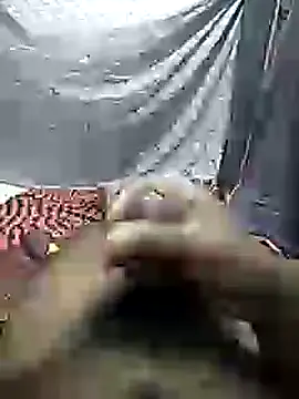 Snapshot of mallucallboy2104 chatting on February 17, 7:42 pm mallucallboy2104 online show from February 17, 7:42 pm