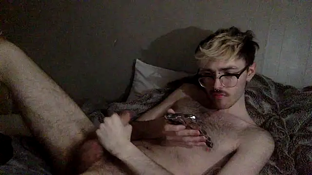 hairynhorny992 online show from March 17, 5:05 pm