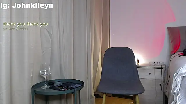 jonhklleyn online show from April 16, 9:39 pm