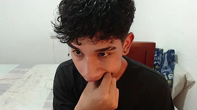 hares mds online show from April 17, 11:40 pm