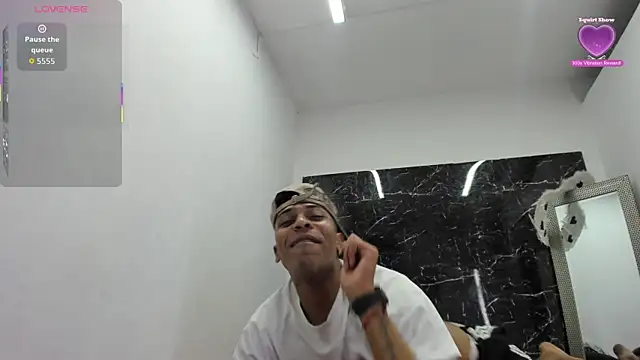 ada-brooke online show from November 27, 12:09 pm