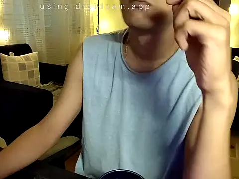 Snapshot of FlamingArrow12 chatting on October 20, 12:42 pm FlamingArrow12 online show from October 20, 12:42 pm