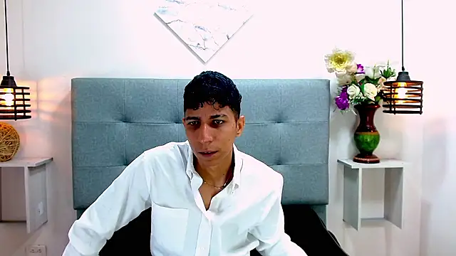 MachineHotxxx online show from December 2, 2:06 pm