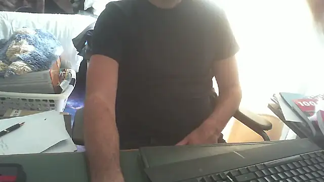 Snapshot of shyfrenchcock1 chatting on September 19, 10:04 am shyfrenchcock1 online show from September 19, 10:04 am