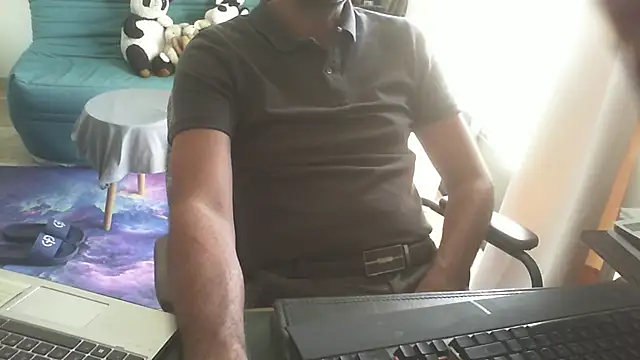 shyfrenchcock1 online show from June 5, 7:36 am